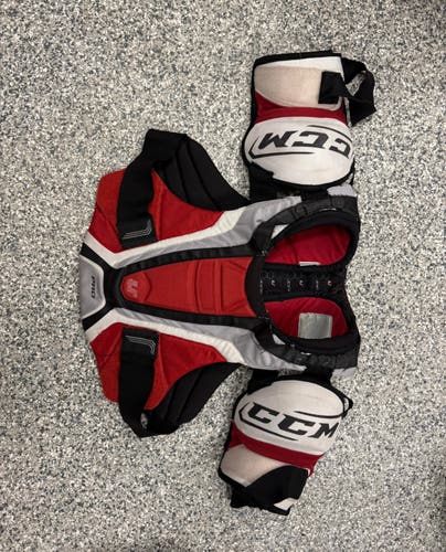 Men's XL Senior CCM U+ Shoulder Pads Pro Stock (Used)