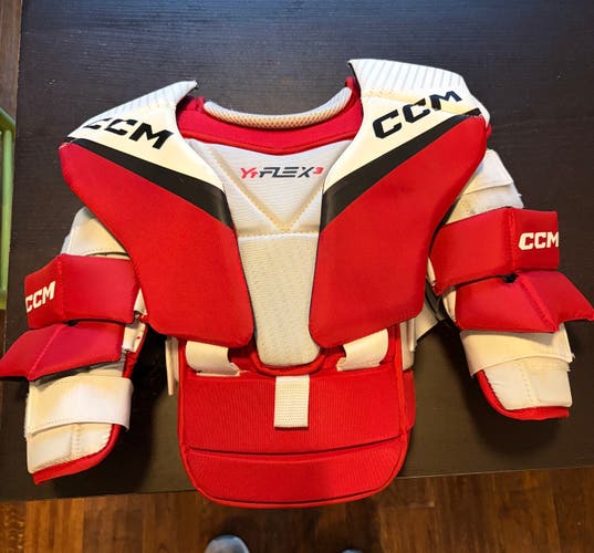 Youth Large/Extra Large CCM YTFlex 3 Goalie Chest Protector (Used)