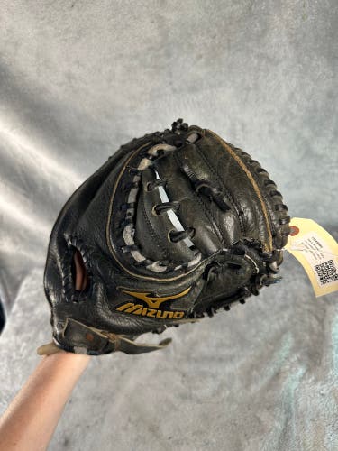 Black Mizuno Supreme Series RH Catcher's Baseball Glove 33" (Used)