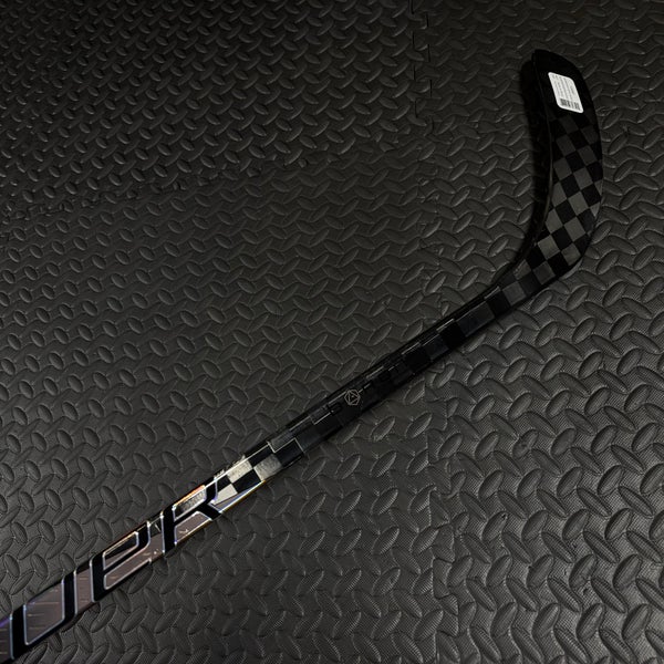 Senior Bauer Pulse Right Handed Hockey Stick P88 87 Flex (New) - Exclusive Copper