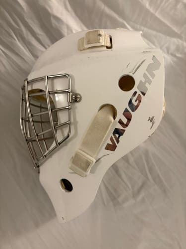 Senior Large Vaughn Goalie Mask (Used)