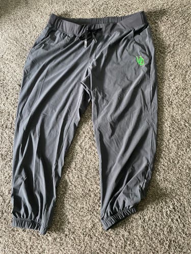University of Oregon Gray XL Men's Pants (Used)
