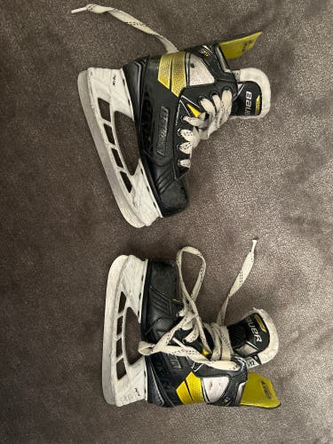 Black 2020 Bauer Supreme 3S Hockey Skates Regular Width 12 (Used)