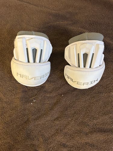Large Adult Maverik Max Elbow Pads (Used)