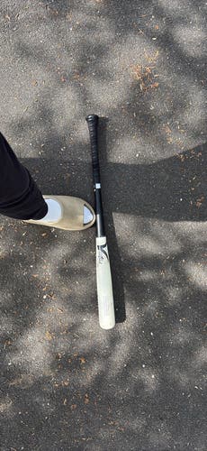 Victus Tatis Maple Bat (-3) 21 oz 32" (Used)