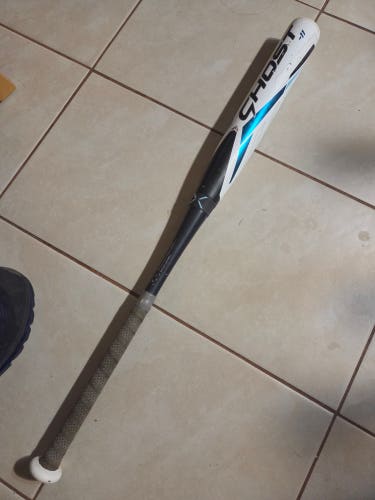Easton Ghost Composite Bat (-11) 20 oz 31" (Used)