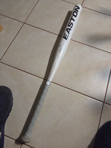2023 Easton Ghost Unlimited Composite Bat (-10) 23 oz 33" (Used)