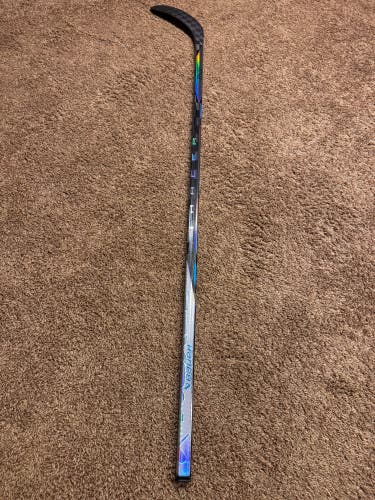 Senior Bauer Right Handed P88 (New) Nexus Tracer Hockey Stick