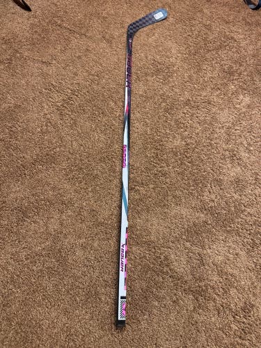 Senior Bauer Miami Twitch Right Handed Hockey Stick P92 (New)