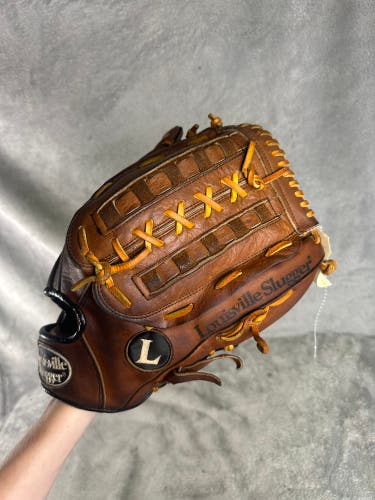 Brown Louisville Slugger The Softballer RH Softball Glove 12.5" (Used)
