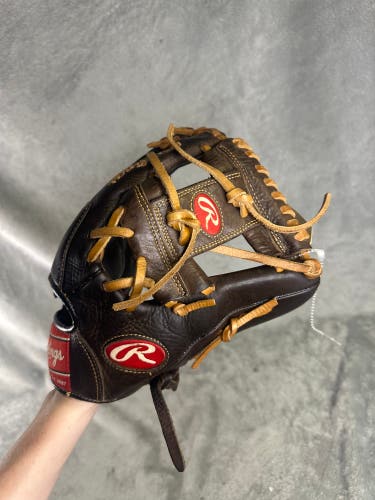 Brown Rawlings RCS Series RH Infield Baseball Glove 11.5" (Used)