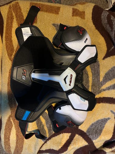XL Senior CCM JetSpeed FT8 Shoulder Pads (Used)