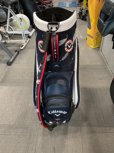 Used Callaway CHROME TOUR 2024 MAJOR US OPEN STAFF BAG Mens Cart Bag White/Red/Navy 11614-S000235642