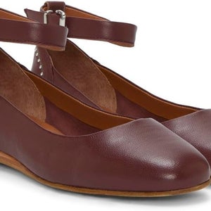 Lucky Brand Melsin Womens 7.5 Wine Faux Leather Ankle Strap Flat Shoes HTAT1186