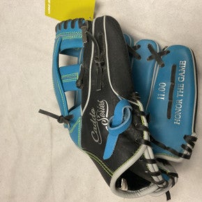 Used Marucci CADDO YOUTH PATTERN BB/SB Glove RH Throw Black 11" 11490-S000272324