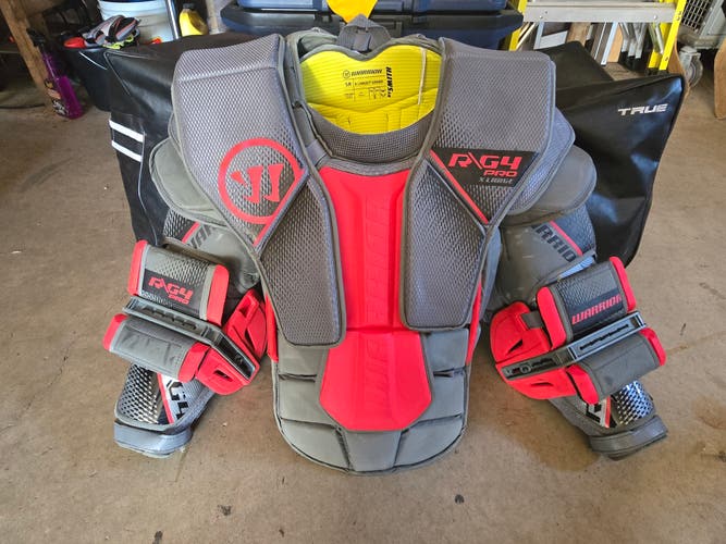 XL Warrior Ritual G4 Pro Goalie Chest Protector Pro Stock (Used)