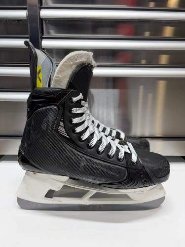 Bauer Vapor Hyperlite2 Hockey Skates NHL Pro Stock Size 10.5 FIT 3 288mm (Used)