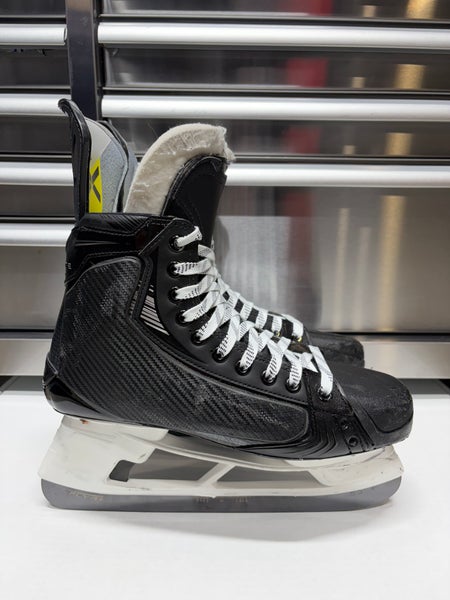 Bauer Vapor Hyperlite2 Hockey Skates NHL Pro Stock Size 10.5 FIT 3 288mm (Used)