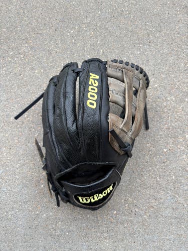 Wilson A2000 DW5 12" (Used)