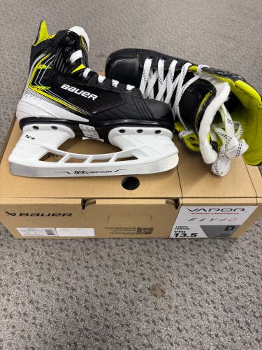 Bauer Vapor Fly40 Hockey Skates 13.5 (New)