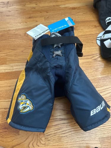 Men's Youth Large Bauer Hockey Pants (New)