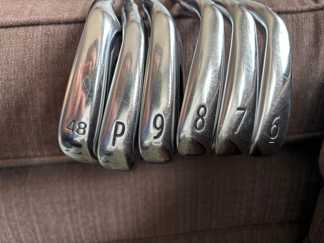 Men's 2018 Titleist 718 AP3 Right Handed Iron Set (6 Clubs) #6 - #9, PW, GW (Used)