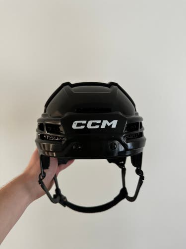 Medium CCM Tacks 720 Helmet (Used)