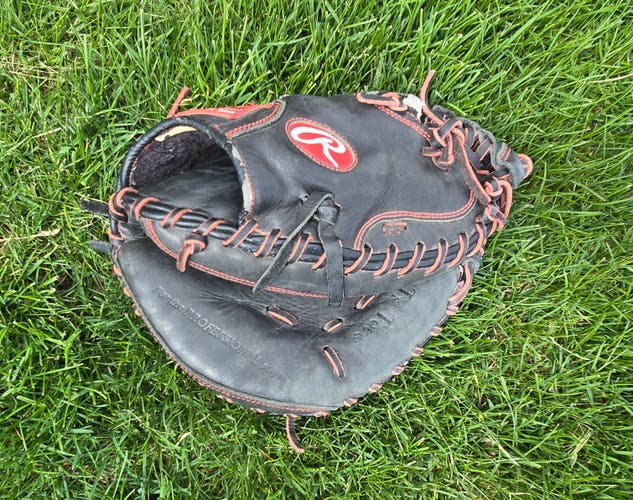 Rawlings RH Catcher's R9 Baseball Glove 32" (Used)
