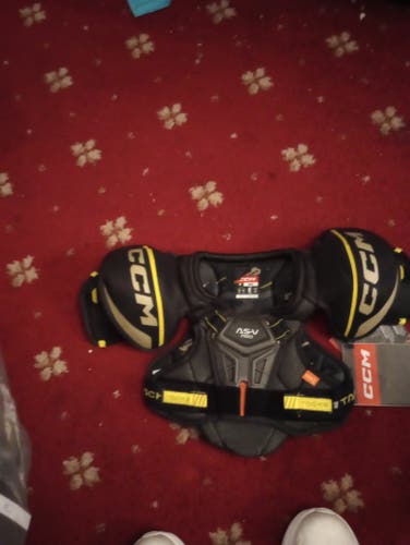 Small Youth CCM Tacks AS-V Pro Shoulder Pads (New)