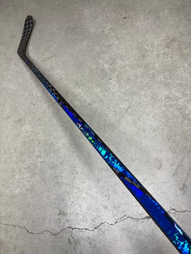 77 Flex P86 Senior Bauer Twitch Right Hand Hockey Stick Pro Stock (NEW)