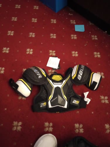 Intermediate Bauer Supreme 2S Pro Shoulder Pads (New)