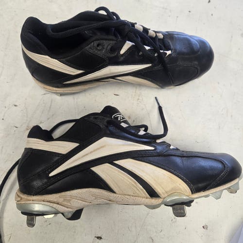 Black Men's Size M 7.5 (W 8.5) Adult Reebok Low Top Metal (Used)