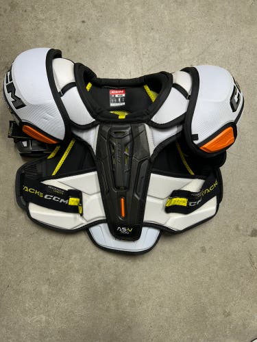 Senior Medium CCM AS-V Pro NHL Pro Stock Shoulder Pads (New)