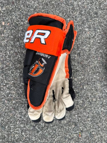 Danbury Trashers/Hattricks Bauer Vapor Pro Team Gloves 15" (Used)