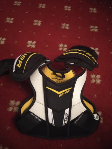 Small Youth Bauer Shoulder Pads (New)