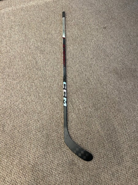 Senior CCM JetSpeed FT6 Pro Right Handed Hockey Stick P28 70 Flex (Used)