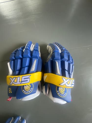 Hofstra STX Surgeon RZR2 Lacrosse Gloves (New)