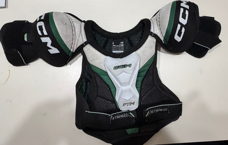 Medium Junior CCM JetSpeed FTW Shoulder Pads (Used)