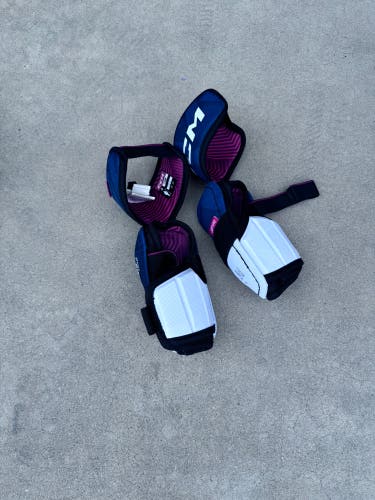Junior Large CCM Next Elbow Pads (Used)