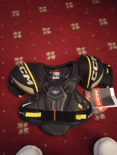 CCM Shoulder Pads