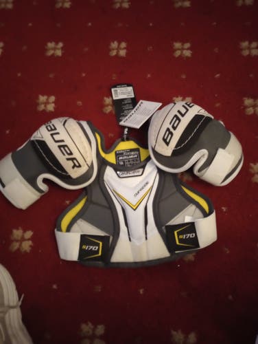 Medium Youth Bauer Supreme S170 Shoulder Pads (New)