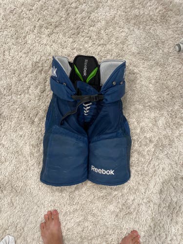 Senior Large Reebok 16K Hockey Pants (Used)