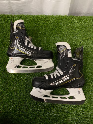 Bauer Supreme M40 Hockey Skates | Intermediate Size 6 (Fit 2)