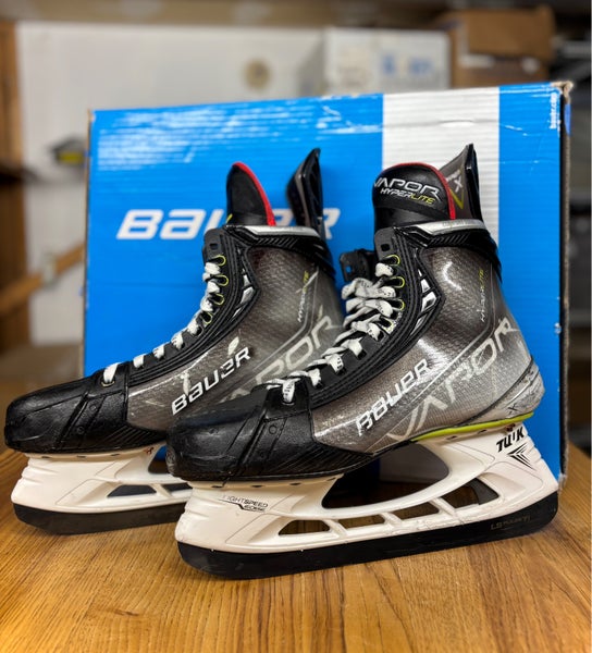 Bauer Vapor Hyperlite Hockey Skates - Senior 9.5 / Fit 1 (Excellent Condition)