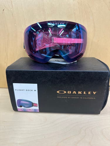 Oakley Flight Deck M Ski Goggles- Color: Black Wired (New)