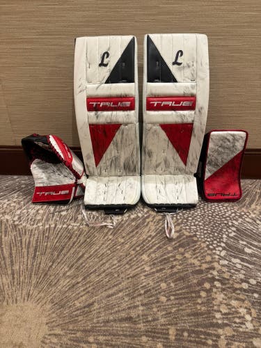 33" 2025 True L95 7x Regular Goalie Full Set (Used)