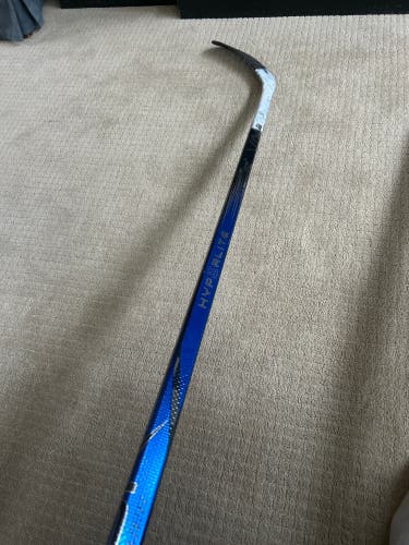 Senior Bauer Vapor Hyperlite 2 Right Handed Hockey Stick P90TM 70 Flex Pro Stock (Used)