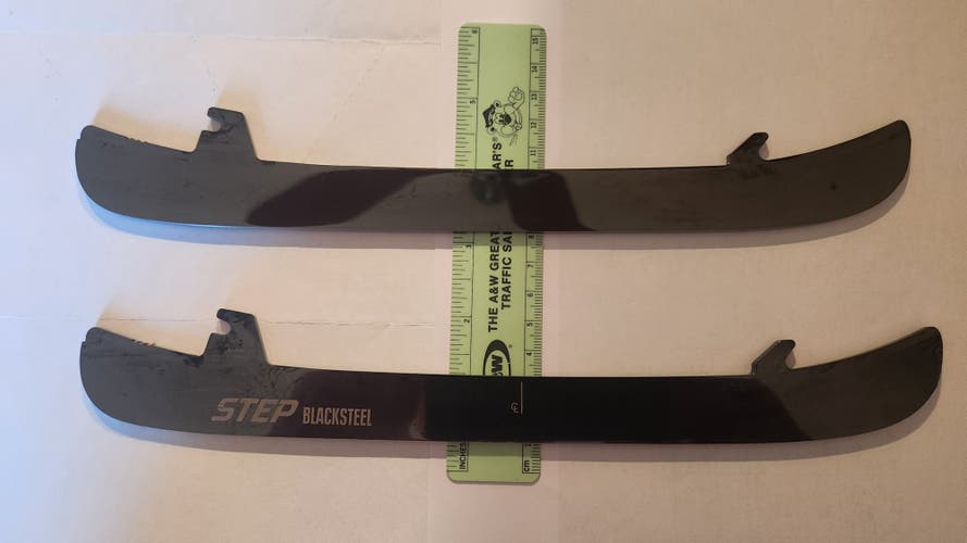 CCM Black Step Steel 255mm (Used)