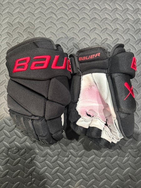 New Jersey Devils Stadium Series Bauer Vapor Hyperlite Gloves 14" Pro Stock (Used)