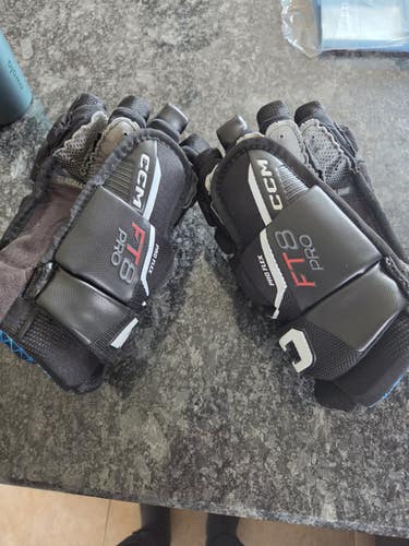 CCM JetSpeed FT8 Pro Gloves 12" (New)